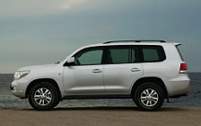 Cars wallpapers Toyota Land Cruiser 200 - 2007