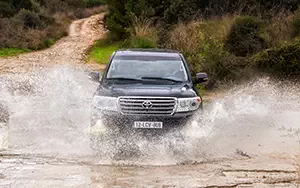 Cars wallpapers Toyota Land Cruiser 200 - 2012