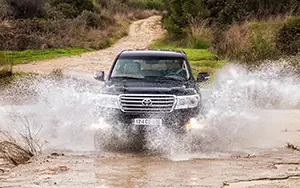 Cars wallpapers Toyota Land Cruiser 200 - 2012