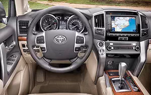 Cars wallpapers Toyota Land Cruiser 200 - 2012