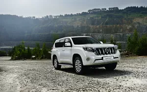 Cars wallpapers Toyota Land Cruiser Prado - 2013