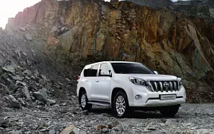 Cars wallpapers Toyota Land Cruiser Prado - 2013