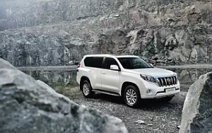 Cars wallpapers Toyota Land Cruiser Prado - 2013