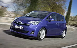 Cars wallpapers Toyota Verso S - 2011