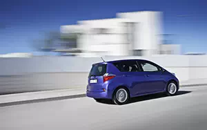 Cars wallpapers Toyota Verso S - 2011