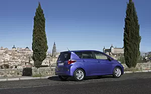Cars wallpapers Toyota Verso S - 2011