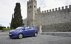 Cars wallpapers Toyota Verso S - 2011