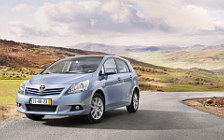 Cars wallpapers Toyota Verso - 2009