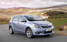 Cars wallpapers Toyota Verso - 2009