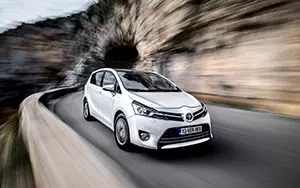 Cars wallpapers Toyota Verso - 2013