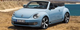 Volkswagen Beetle Cabriolet 60s Edition - 2012