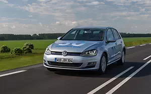 Cars wallpapers Volkswagen Golf TDI BlueMotion 5door - 2013