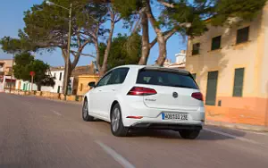 Cars wallpapers Volkswagen e-Golf - 2017