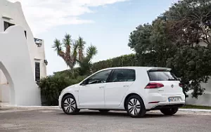 Cars wallpapers Volkswagen e-Golf - 2017