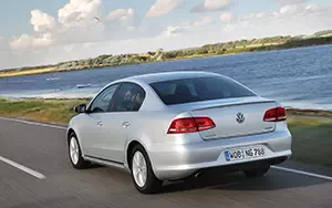 Cars wallpapers Volkswagen Passat TDI BlueMotion - 2013