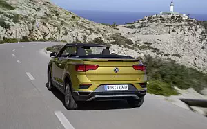 Cars wallpapers Volkswagen T-Roc Cabriolet (Turmeric Yellow) - 2020