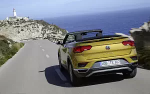 Cars wallpapers Volkswagen T-Roc Cabriolet (Turmeric Yellow) - 2020