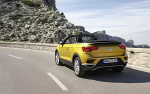 Cars wallpapers Volkswagen T-Roc Cabriolet (Turmeric Yellow) - 2020