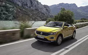 Cars wallpapers Volkswagen T-Roc Cabriolet (Turmeric Yellow) - 2020