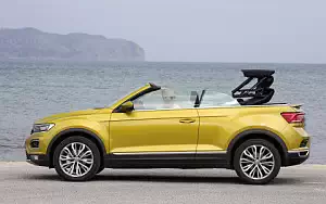 Cars wallpapers Volkswagen T-Roc Cabriolet (Turmeric Yellow) - 2020