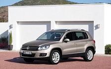 Cars wallpapers Volkswagen Tiguan Equipment Sport Style - 2011