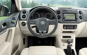 Cars wallpapers Volkswagen Tiguan - 2011