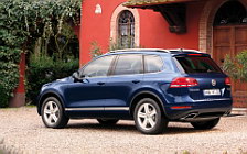 Cars wallpapers Volkswagen Touareg V6 TDI BlueMotion - 2010