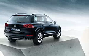 Cars wallpapers Volkswagen Touareg Edition X - 2012
