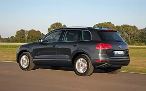 Cars wallpapers Volkswagen Touareg Hybrid - 2014