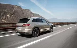 Cars wallpapers Volkswagen Touareg V6 TDI Atmosphere - 2018