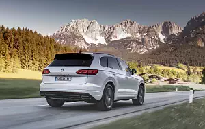 Cars wallpapers Volkswagen Touareg V6 TDI R-Line - 2018