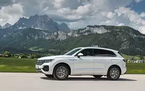 Cars wallpapers Volkswagen Touareg V6 TDI R-Line - 2018