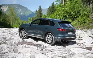 Cars wallpapers Volkswagen Touareg V6 TDI - 2018