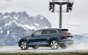 Cars wallpapers Volkswagen Touareg V6 TDI - 2018