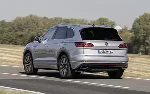 Cars wallpapers Volkswagen Touareg eHybrid - 2020