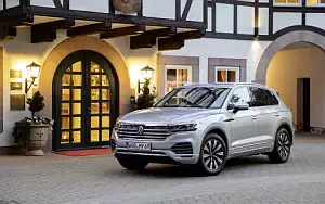 Cars wallpapers Volkswagen Touareg eHybrid - 2020