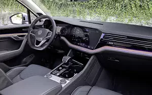 Cars wallpapers Volkswagen Touareg eHybrid - 2020