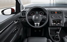 Cars wallpapers Volkswagen Touran - 2010