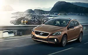 Cars wallpapers Volvo V40 Cross Country - 2013