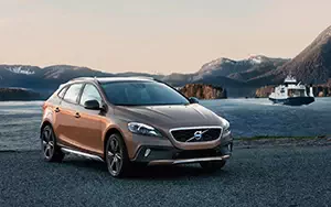 Cars wallpapers Volvo V40 Cross Country - 2013