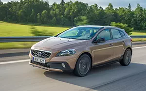 Cars wallpapers Volvo V40 Cross Country - 2014