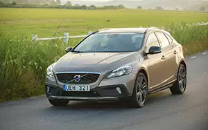 Cars wallpapers Volvo V40 Cross Country - 2014