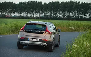 Cars wallpapers Volvo V40 Cross Country - 2014