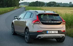 Cars wallpapers Volvo V40 Cross Country - 2014