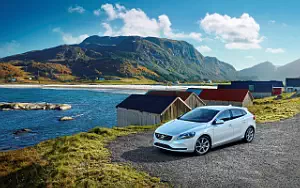 Cars wallpapers Volvo V40 Ocean Race - 2015