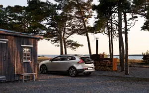 Cars wallpapers Volvo V40 T5 AWD Cross Country - 2016