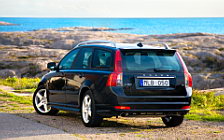 Cars wallpapers Volvo V50 R-Design - 2009