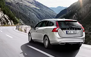 Cars wallpapers Volvo V60 Plug-in-Hybrid - 2013