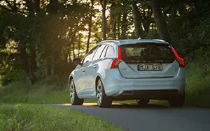 Cars wallpapers Volvo V60 Plug-in-Hybrid - 2014