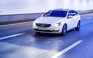 Cars wallpapers Volvo V60 D5 Twin Engine - 2016